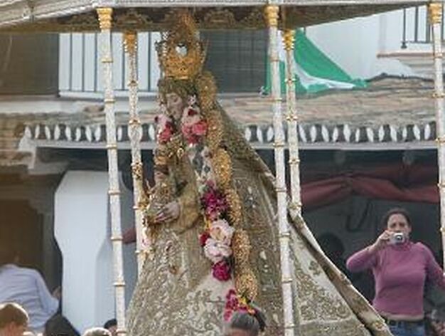La Virgen del Roc&iacute;o visita la Hermandad de Jerez