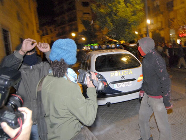 20-N en Granada: Radicales de izquierda causan disturbios
