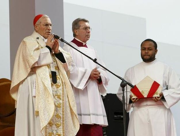 El cardenal arzobispo de Madrid, Antonio Mar&iacute;a Rouco Varela, durante su discurso a favor de la familia. / EFE