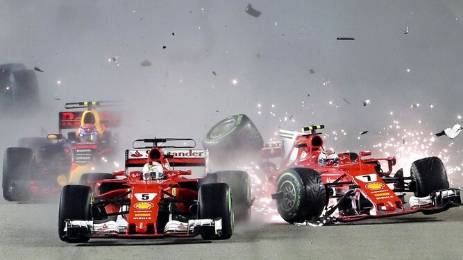 Momento del accidente de los Ferrari.