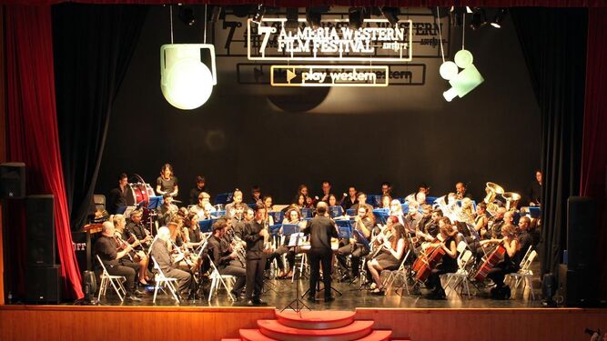 La Agrupación Musical San Indalecio de La Cañada hizo un concierto a base de bandas sonoras de películas.