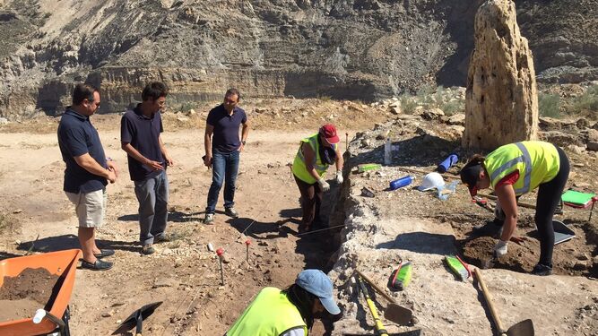 Grandes profesionales han sido los encargados de llevar a cabo esta excavación arqueológica.