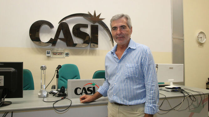 El presidente de CASI, Miguel Vargas, en la sala de subasta de la cooperativa.