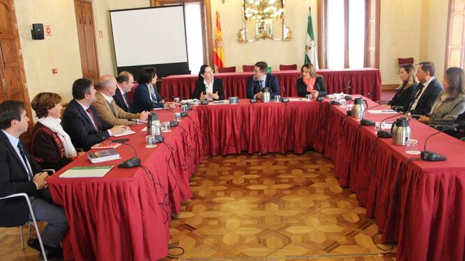Sánchez Haro se reunió con una delegación del Gobierno de Ecuador.