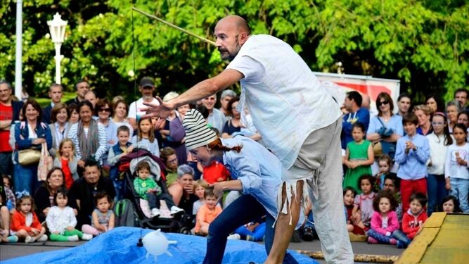 El Festival de Teatro Infantil lleva la ilusión a los niños en el inicio de 2018