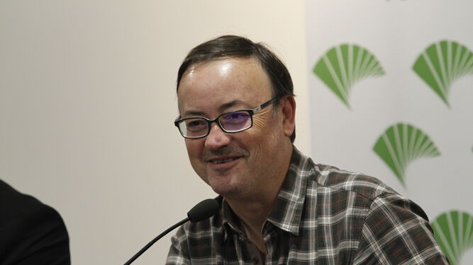 Manuel Martín Cuenca estuvo ayer en Almería presentando su película "El autor'.