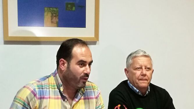 El concejal Antonio Aragón junto al diputado provincial Ernesto Marín.