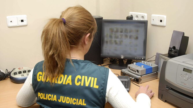 La Guardia Civil ha realizado un pormenorizado trabajo para llegar a la detención del supuesto abusador.
