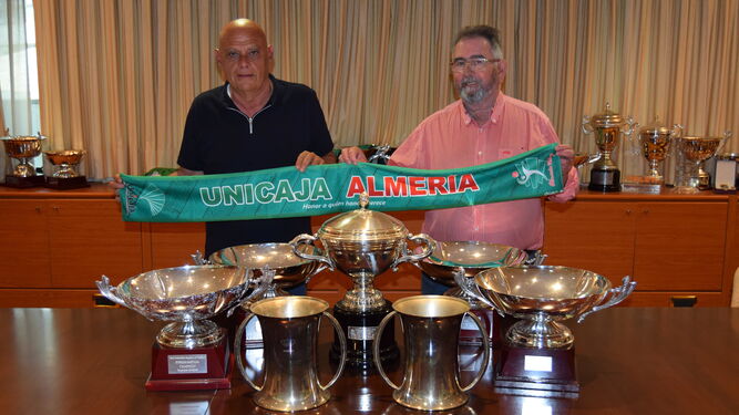 Molducci y Sedeño, en la época en la que el club celebraba títulos.
