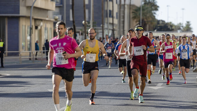 Las imágenes de la media maratón Bahía de Cádiz 2023.