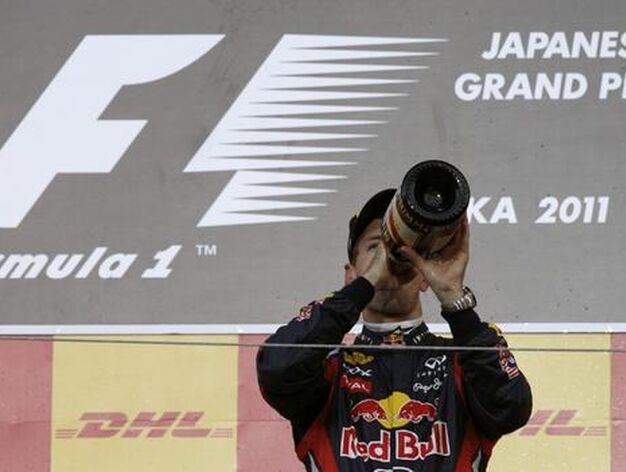 Sebastian Vettel gana en Suzuka su segundo mundial a cuatro carreras del final del campeonato. / Reuters