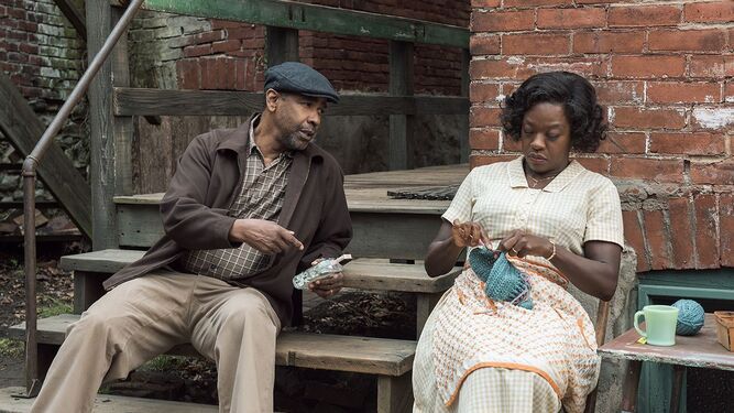Denzel Washington y Viola Davis compiten por el Oscar por su trabajo en esta película.