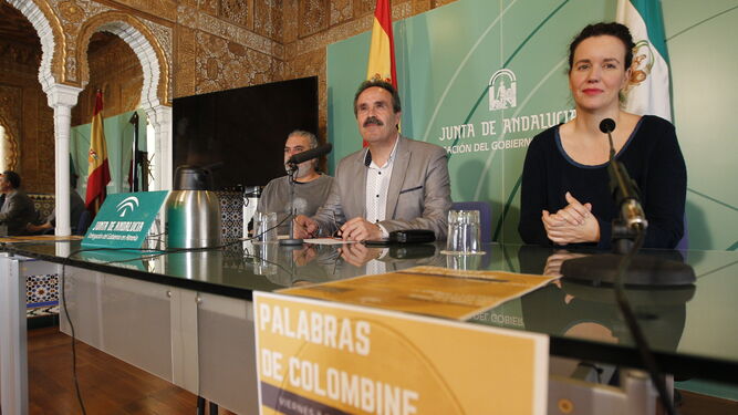 Alfredo Valdivia acompañado de Beba Pérez y Ezequiel Giménez.