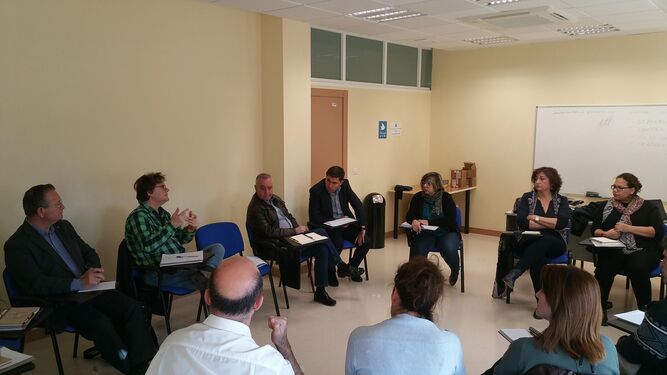 Reunión del Grupo de Apoyo Local para preparar la presentación en Salónica a finales del mes de mayo.