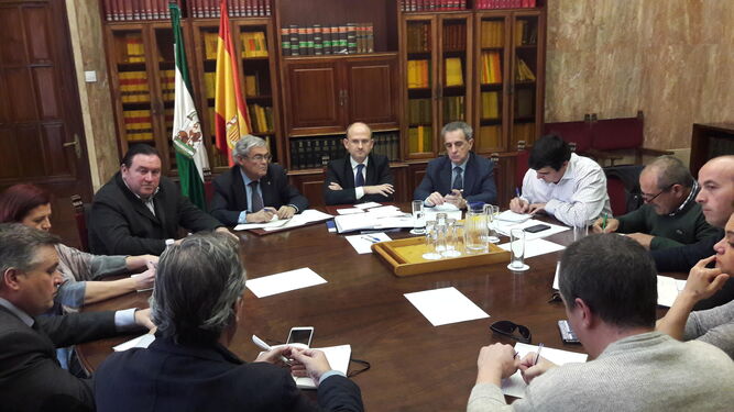 El director de la AICA, José Miguel Herrero, se reunió con los agentes de la agricultura en Almería los pasados 23 de febrero y 18 de mayo.