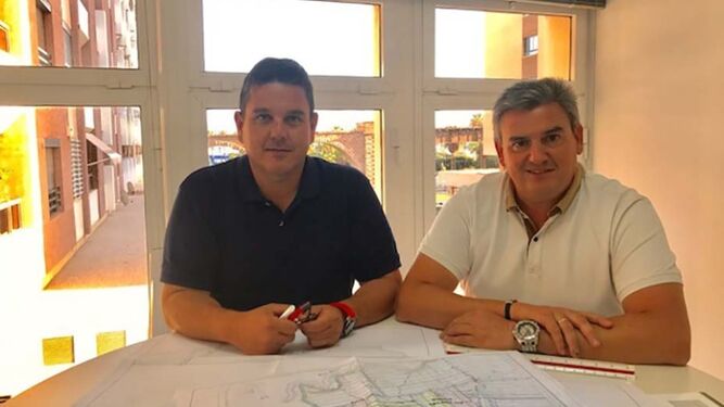 Juan José Gázquez y Guillermo Berbel son socios directores de la empresa con sede en el barrio de Oliveros, en Almería capital.