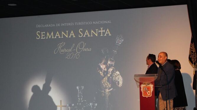 El alcalde Domingo Fernández durante su intervención durante la presentación.