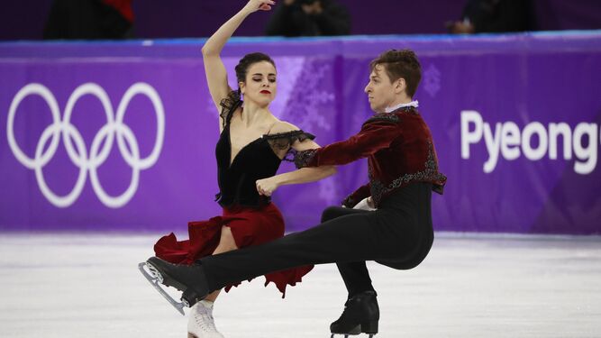 Sara Hurtado y Kirill Khaliavin, durante un momento de su ejercicio de danza en la final de Pyeongchang.
