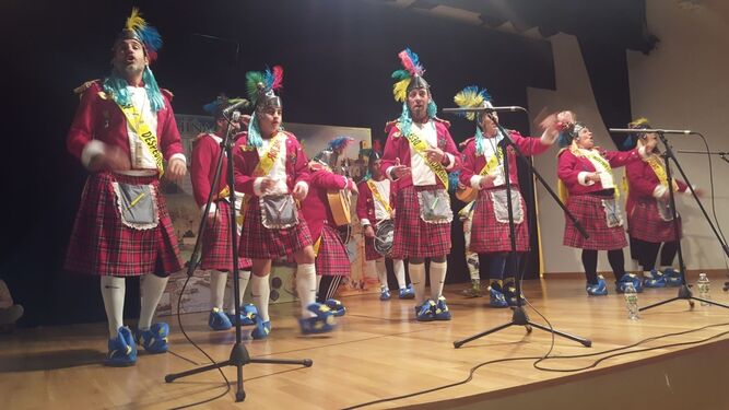 Pechina se llena de disfraces en la VI Muestra del Carnaval Tradicional
