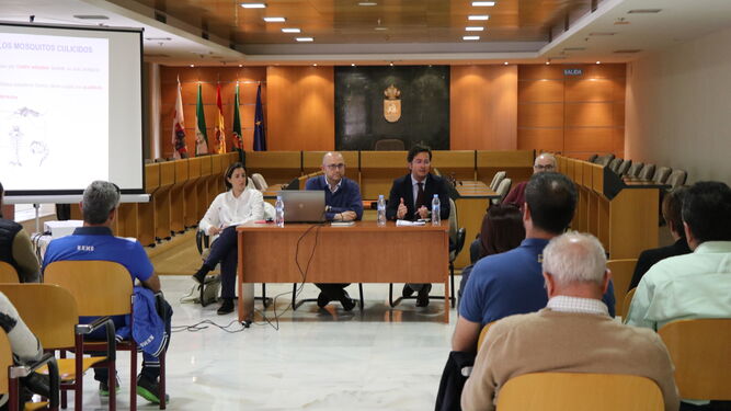 Reunión informativa desarrollada en el Salón de Plenos del Ayuntamiento de El Ejido.