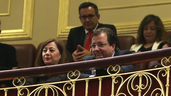 La presidenta de Baleares, Francina Almergol, y el de  Extremadura, Guillermo Fern&aacute;ndez Vara.