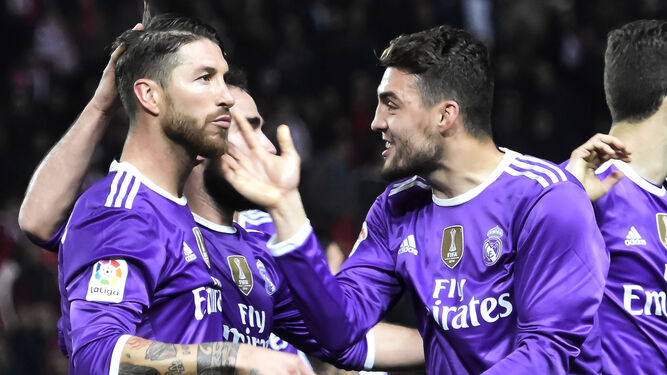 Sergio Ramos y Mateo Kovacic durante un partido del Real Madrid.