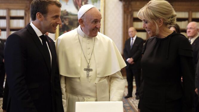 Macron se suma al Papa en favor de la paz