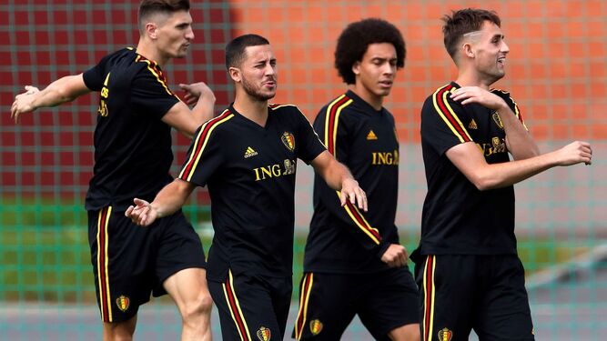 Eden Hazard y Axel Witsel, en el entrenamiento con Bélgica.
