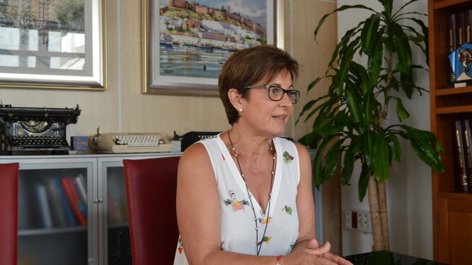 Adriana Valverde durante la entrevista que se le realizó en la redacción de Diario de Almería.