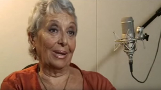 María Dolores Gispert  en el documental 'Voces en imágenes'.
