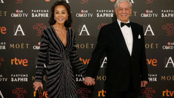Isabel y Vargas Llosa, juntos en un 'photocall'
