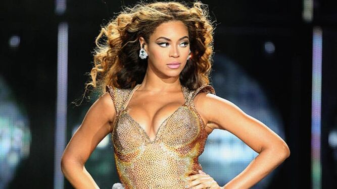 Beyoncé, muy sexy, en uno de sus conciertos