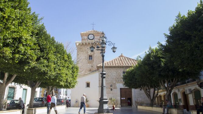 Plaza del municipio en La Villa.