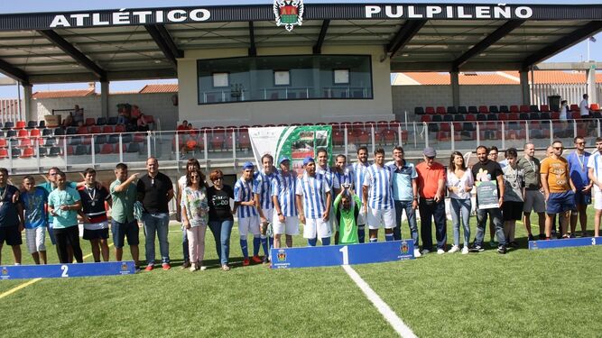 Ganadores del Campeonato en el estadio del Atlético Pulpileño.