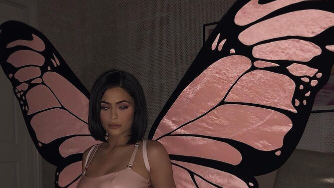 Kylie Jenner disfrazada de mariposa.