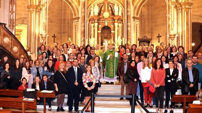 El obispo entregó la misión canónica a los profesores de religión