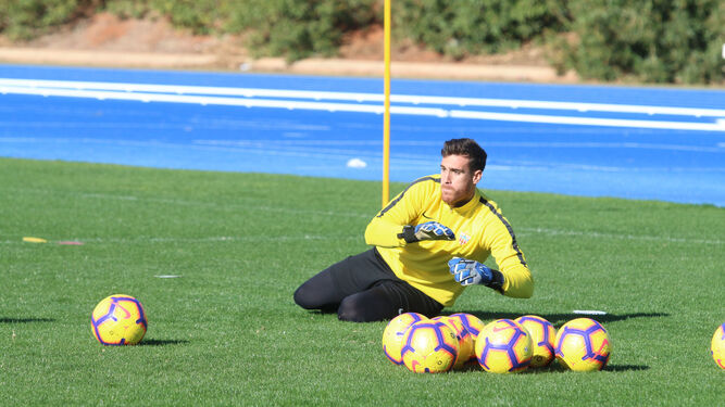 Fernando tendrá la opción de volver bajo palos ante el Villarreal en Copa