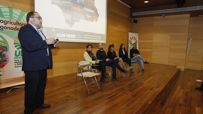 El secretario general de Agricultura de la Junta de Andalucía, Rafael Peral, durante su intervención en la jornada.
