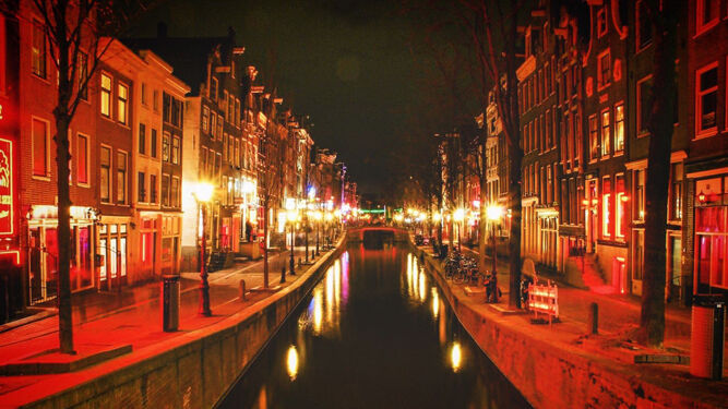 Una imagen del célebre Barrio Rojo de Ámsterdam.