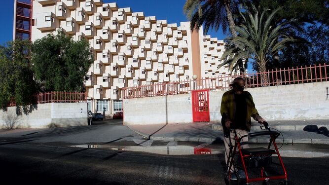 Una fallecida al caer al vacío desde una octava planta en una residencia de mayores de Alicante.