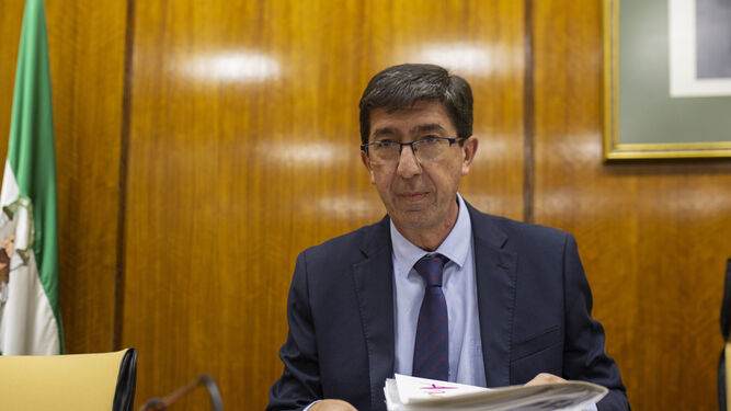 El vicepresidente de la Junta, Juan Marín, en la comisión parlamentaria.