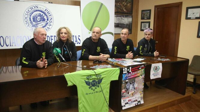 Junta Directiva del Moto Club Bajo Andarax en la presentación de ayer