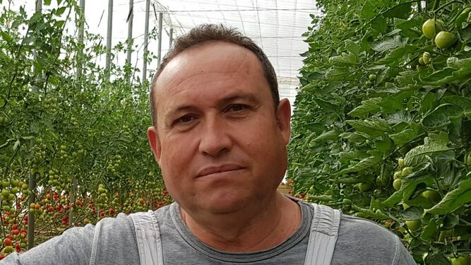 Juan José Rull, agricultor asociado a CASUR, que pertenece a Unica Group.