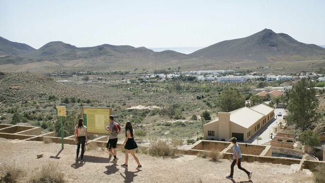 Níjar quiere crear un resort senior de alto nivel adquisitivo en el poblado minero de Rodalquilar