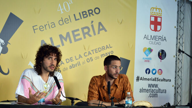 Alejandro Robles durante su presencia en la Feria del Libro.
