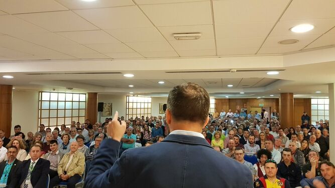 Santiago Abascal vuelve un año después a la capital para pedir el voto para Vox