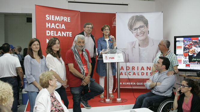 Adriana Valverde analiza la derrota en la sede del PSOE