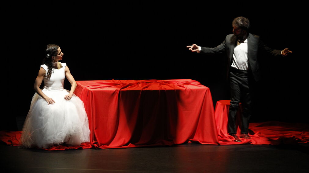 Fotogaler&iacute;a obra 'Cortejo'. Festival de Teatro de El Ejido