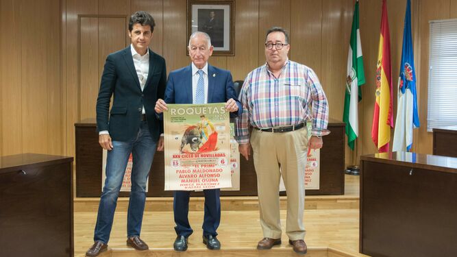 Ruiz Manuel, Gabriel Amat y José Juan Rubí presentaron el cartel de la novillada.