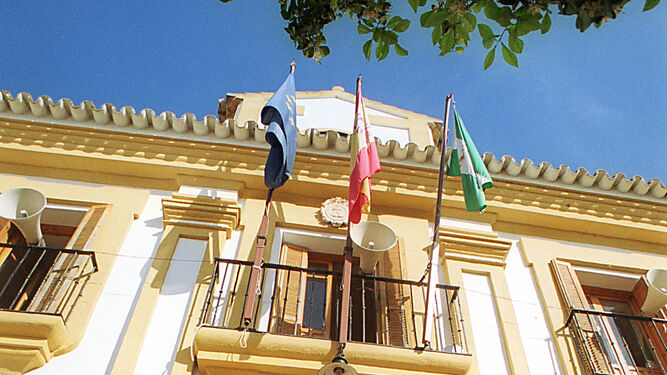 Fachada del ayuntamiento de Guillena (Sevilla).